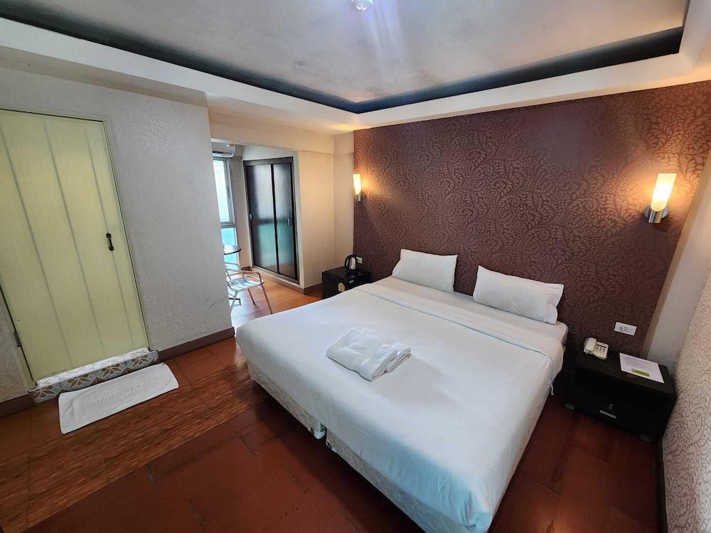 New VC Hotel Bangkok Room Type - Deluxe Double Room