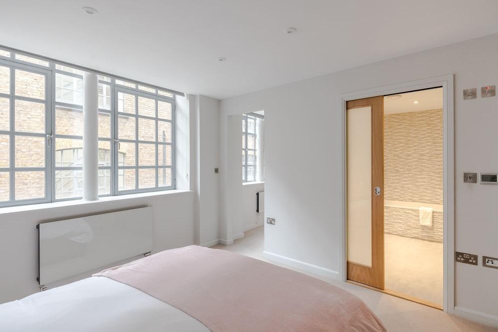 The Eyre Suite Five - Farringdon - by Frankie Room Type - Apartment, Multiple Beds, Kitchen, City View (Sandra House 5) The Eyre Suite Five - Farringdon - by Frankie Room Type - Apartment, Multiple Beds, Kitchen, City View (Sandra House 5)