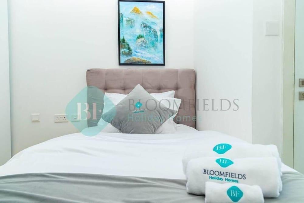 Bloomfields 2BR Duplex Canal View Ra