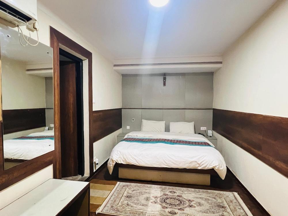 President Boutique Hotel Room Type - Deluxe Room