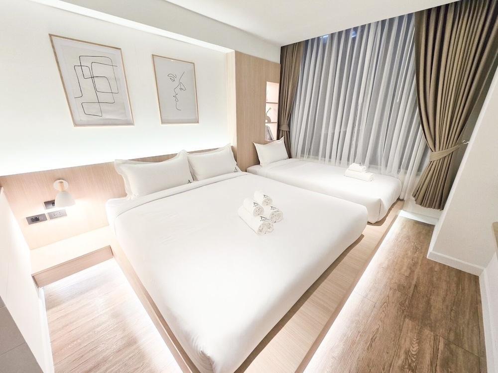 Ascella Pratunam Hotel Room Type - Deluxe Triple Room