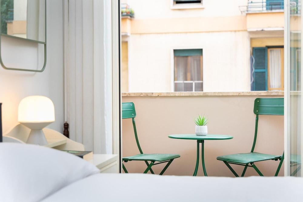 Rental in Rome Clodia 5 Apartment - Tap to explore photos