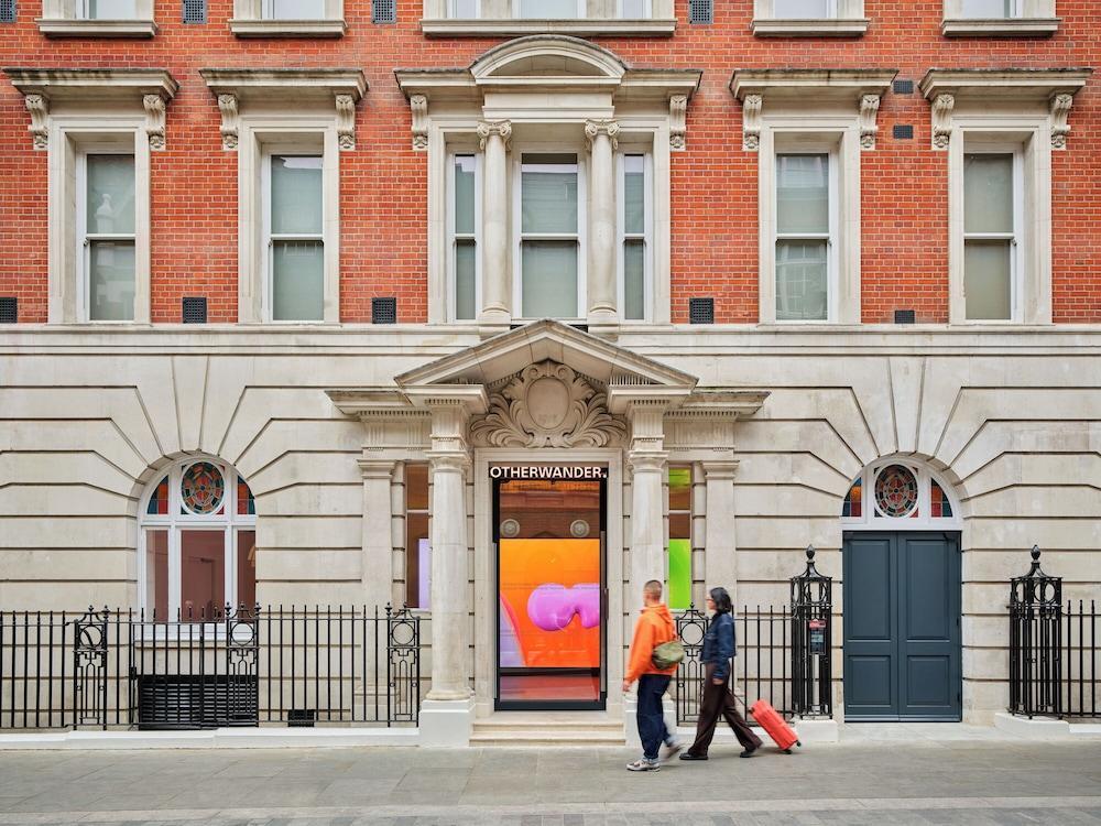 Otherwander Soho Pod Hotel