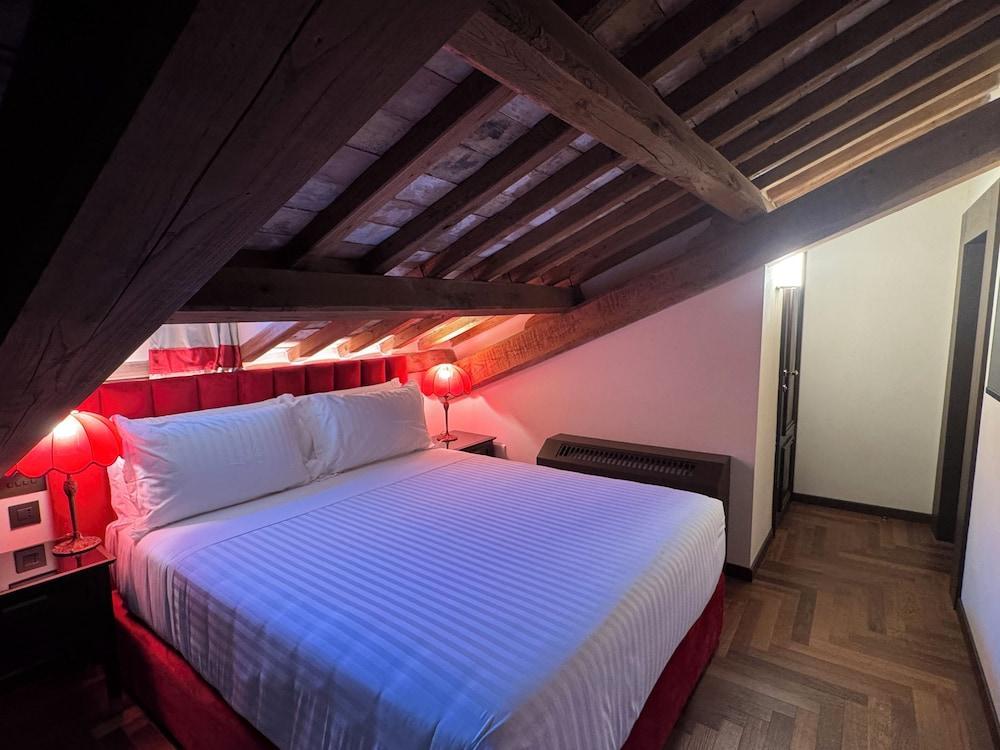 Palazzo Gambirasi Aparthotel Roma Room Type - Vatican Room