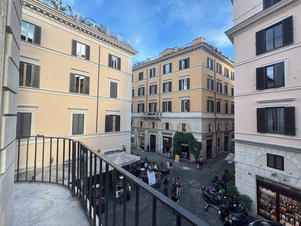 Palazzo Gambirasi Aparthotel Roma Room Type - Roma Suite