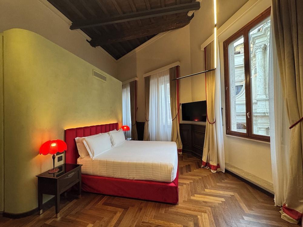 Palazzo Gambirasi Aparthotel Roma Room Type - Cesare Suite