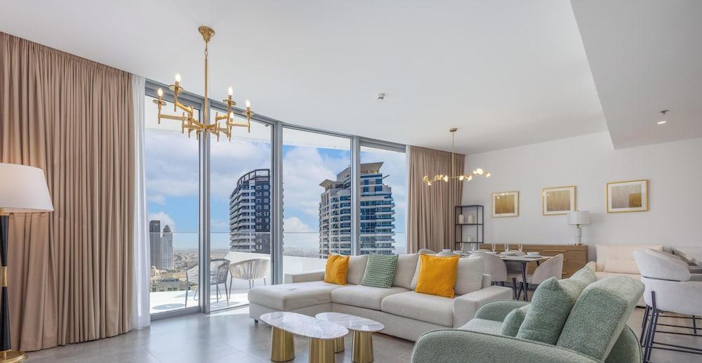 LUX The Dubai Marina Skyline Suite 2 Room Type - Apartment, Balcony, City View LUX The Dubai Marina Skyline Suite 2 Room Type - Apartment, Balcony, City View