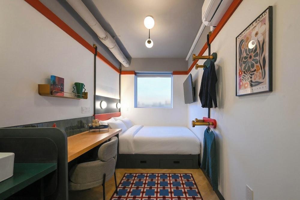 Nomas Hotel Room Type - Economy Room, 1 Queen Bed