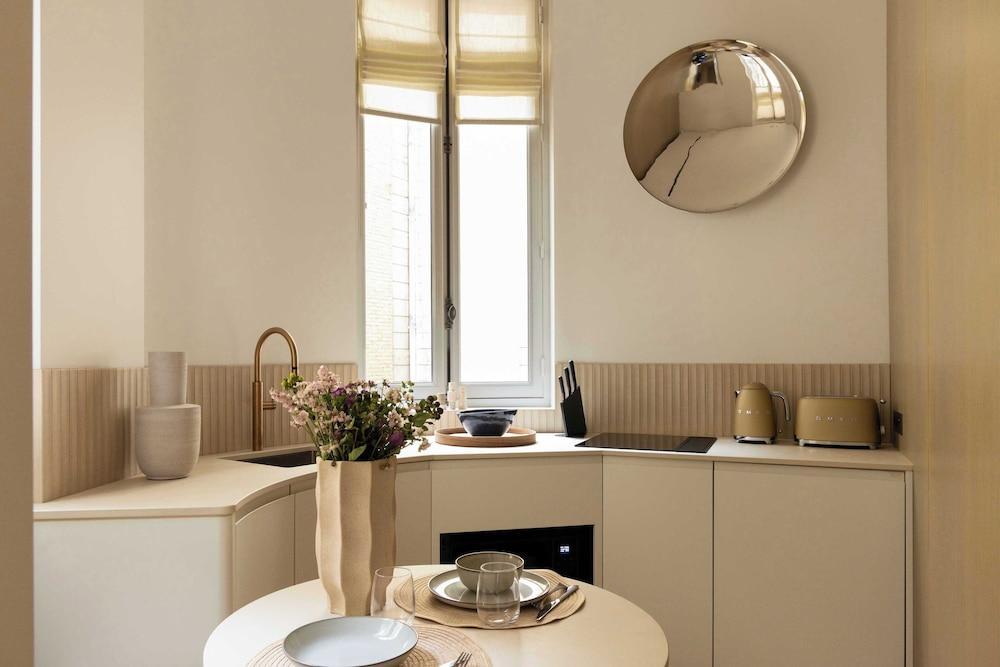 Luxurious Astorg Residence Room Type - Comfort Studio
