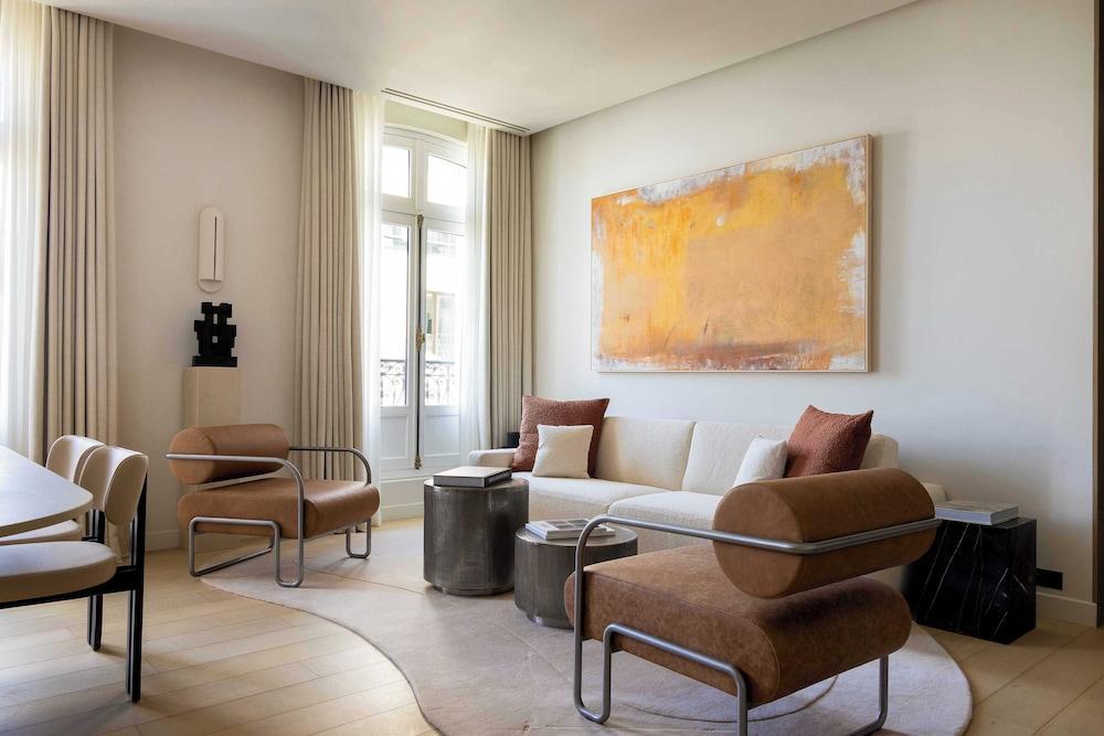 Luxurious Astorg Residence Room Type - Superior Apartment, Balcony, City View