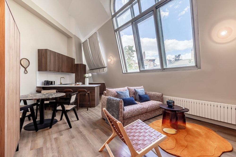 LEVilliers Room Type - Deluxe Penthouse LEVilliers Room Type - Deluxe Penthouse