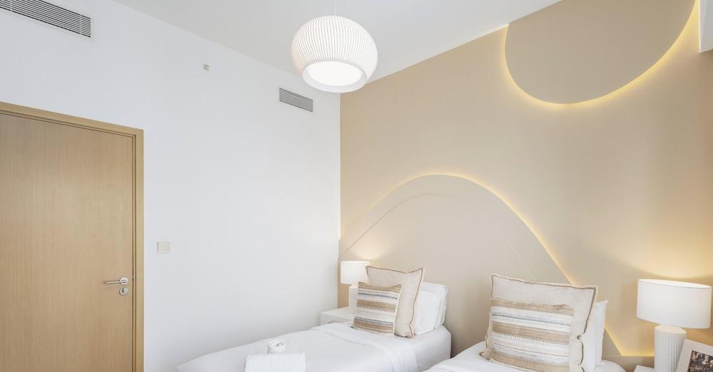 LUX | 47th Floor | Panoramic View | 2BR | Downtown Room Type - Apartment, City View