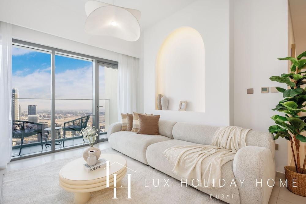 LUX | 47th Floor | Panoramic View | 2BR | Downtown - Tap to explore photos