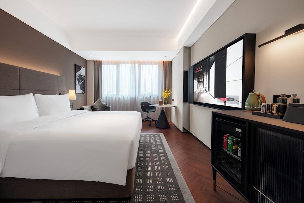 Intercity Shanghai Xujiahui Room Type - Business Double Room, City View