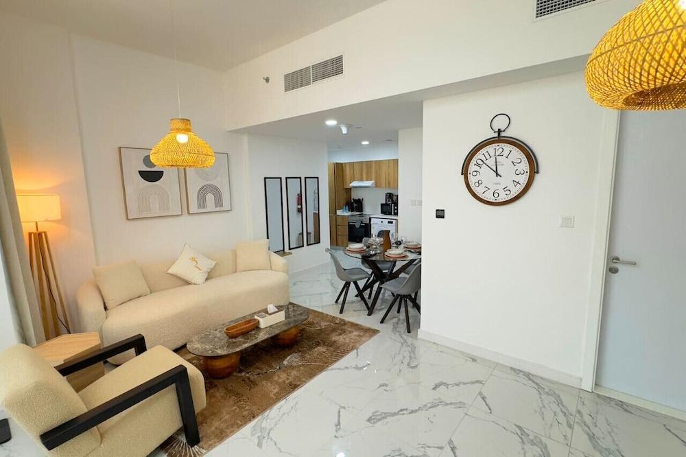 Masdar Oasis 2 Design Apartments By Rhh Room Type - Apartment, 2 Bedrooms (609)