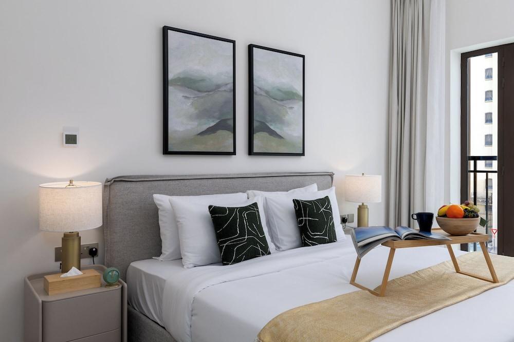Maison Privee - Relaxed Yas living with Resort-Style Facilities Room Type - Deluxe Apartment, 1 King Bed, Non Smoking, Bathtub