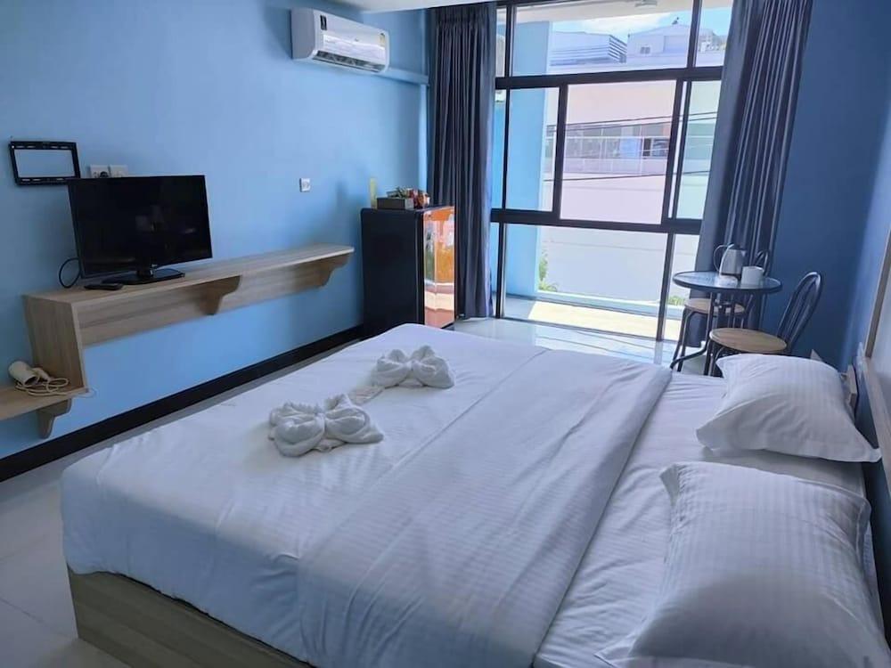 At 81 Hotel Room Type - Standard Studio, City View