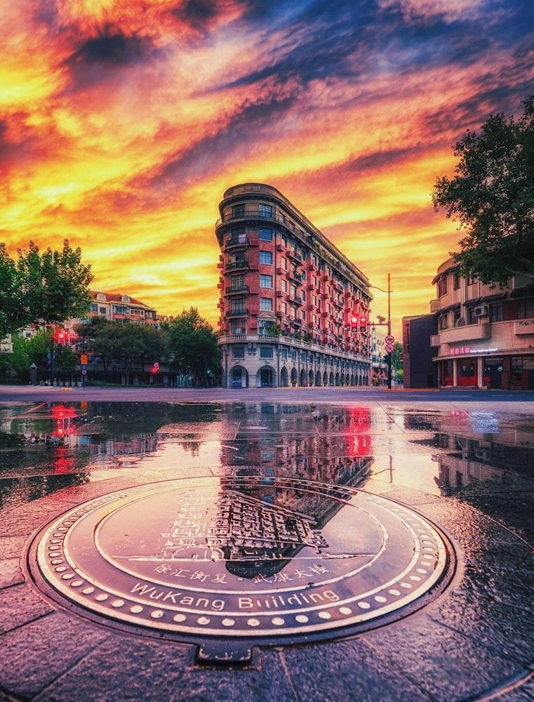 Jinglai Zhenxuan Jiudian - Tap to explore photos
