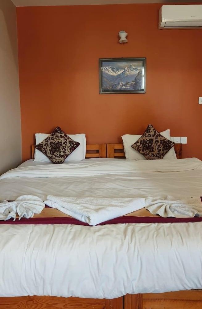 kathamndu metro boutique hotel Room Type - Family Double Room, City View