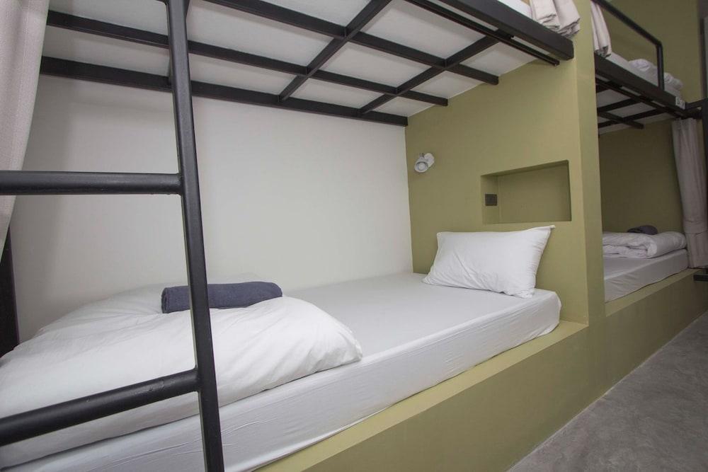 All day hostel @ BTS Bang Chak Room Type - Bed in 8 Beds Female Dorm