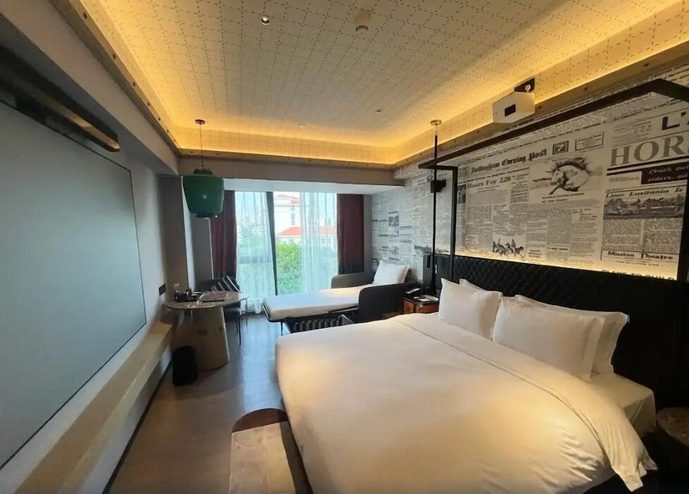 Arthur Hotel Canton Tower Guangzhou Room Type - Deluxe Family Room