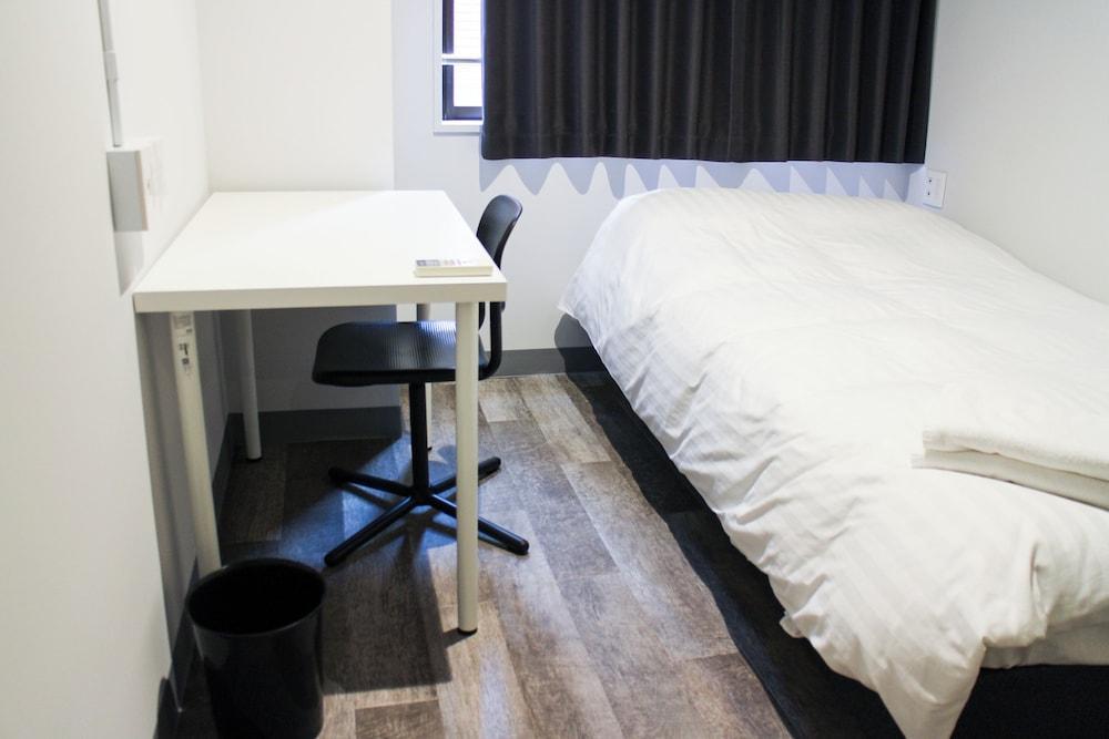 HOSTEL EstLiLas KANDA Room Type - Economy Double Room, City View