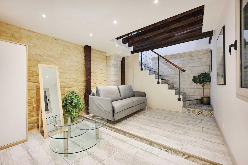 Authentic Apartment - 1br/6p - Arts et Metiers - Tap to explore photos