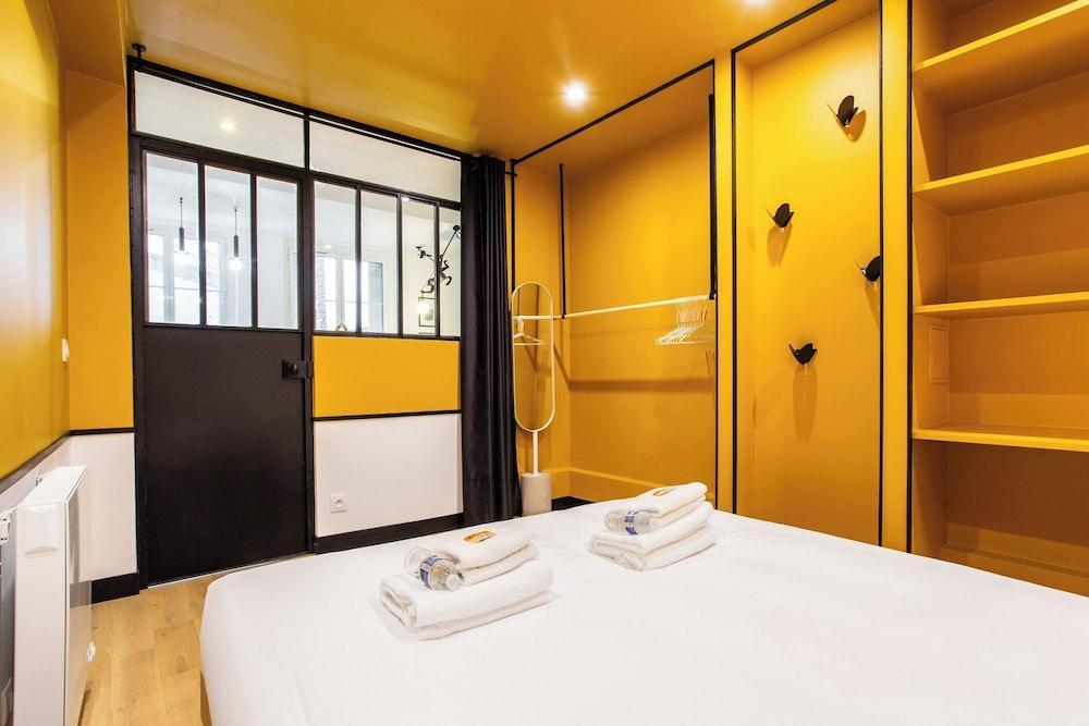 Chic Apartment - 1br/4p - Porte Saint-denis - Tap to explore photos