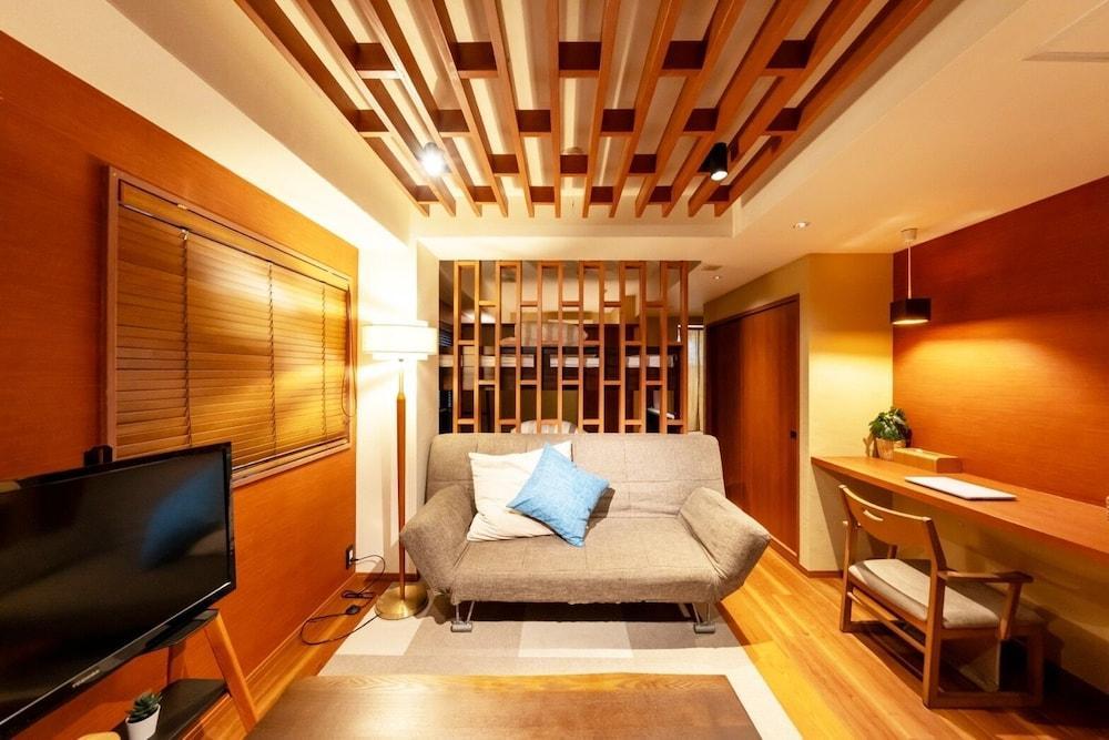 Hotaru Tatami flooring - Tap to explore photos