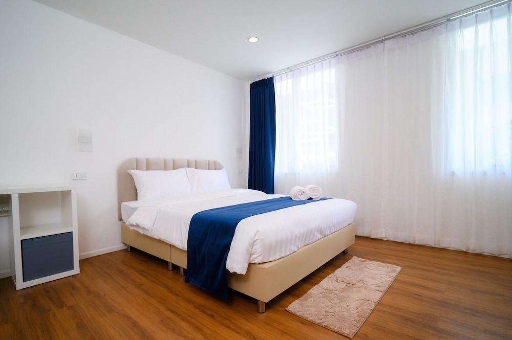 Yummy House Room Type - Deluxe Double Room, Private Bathroom