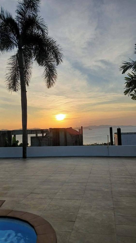 Janjira sea View Pool Villa - Tap to explore photos