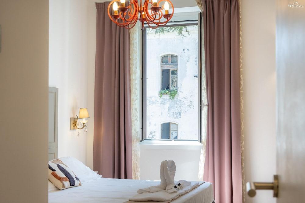 Rental in Rome Testaccio Apartment - Tap to explore photos