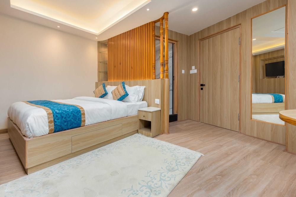 Tritara Apartment Room Type - Comfort Apartment, 1 Double Bed, Balcony, City View