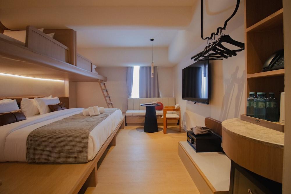 Marwin Terra Hotel Room Type - Family Quadruple Room