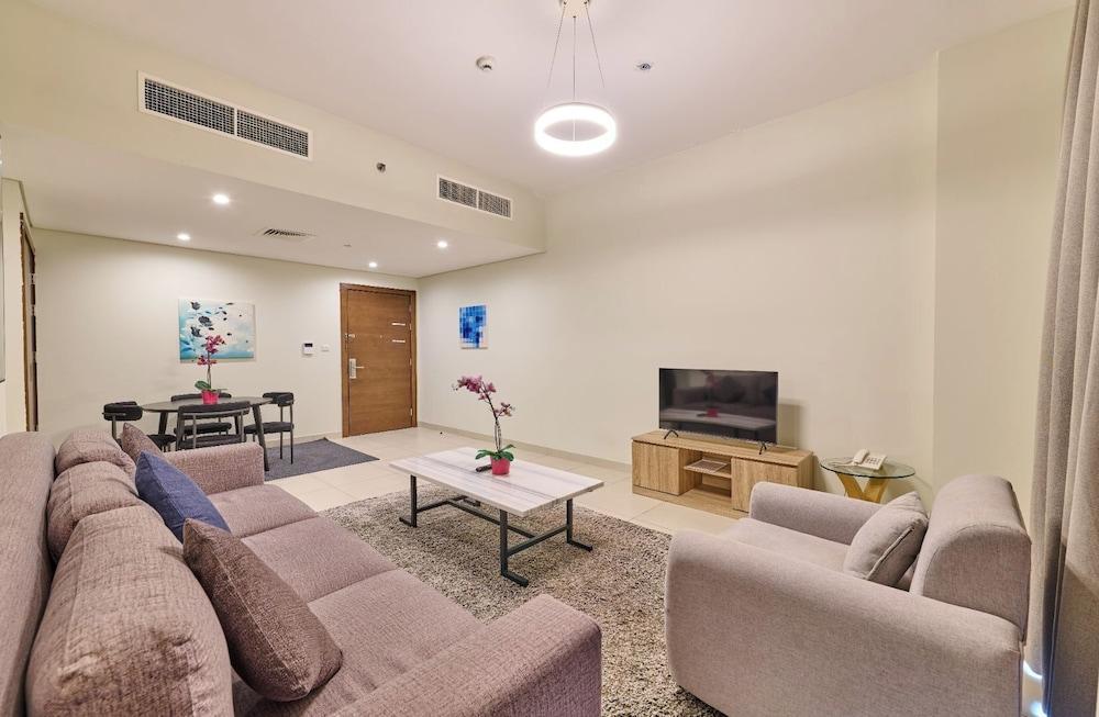 Grand Stay Holidays Homes Rental Satwa - Tap to explore photos