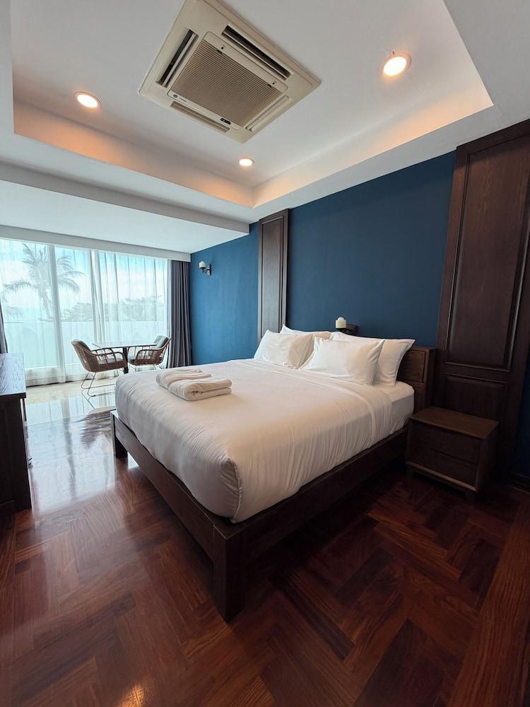 Gooseberry Baan & Bistro Room Type - Superior Room, 1 King Bed