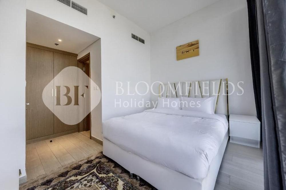 Bloomfields Cozy 1Br Azizi Fawad Jaddaf - Tap to explore photos