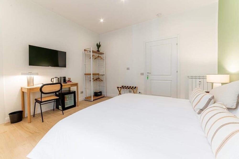 Giano Vatican Suites - Metro Cipro Room Type - Deluxe Double Room, Balcony, City View