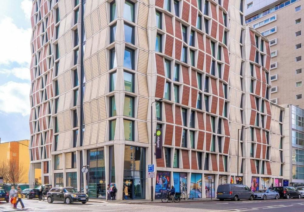 iQ Aldgate