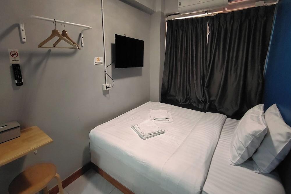 Pratunam Family House Room Type - Standard Room