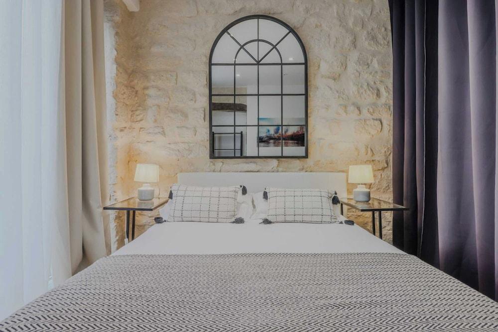 Cosy Apartment - 1br/4p - Porte Saint-denis - Tap to explore photos