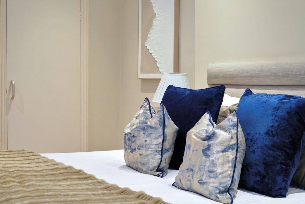 Hertford Flat 2 Room Type - Basic Apartment