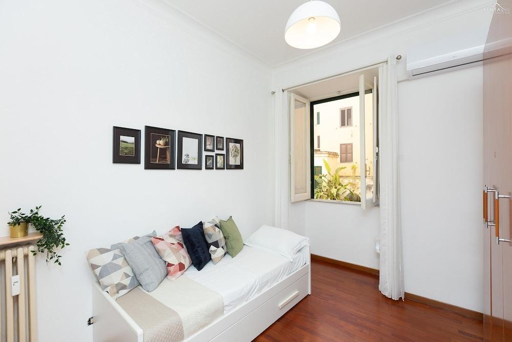 Rental in Rome Faleria Second Apartment - Tap to explore photos