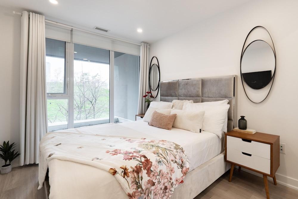 Cityside Waterfront Loft