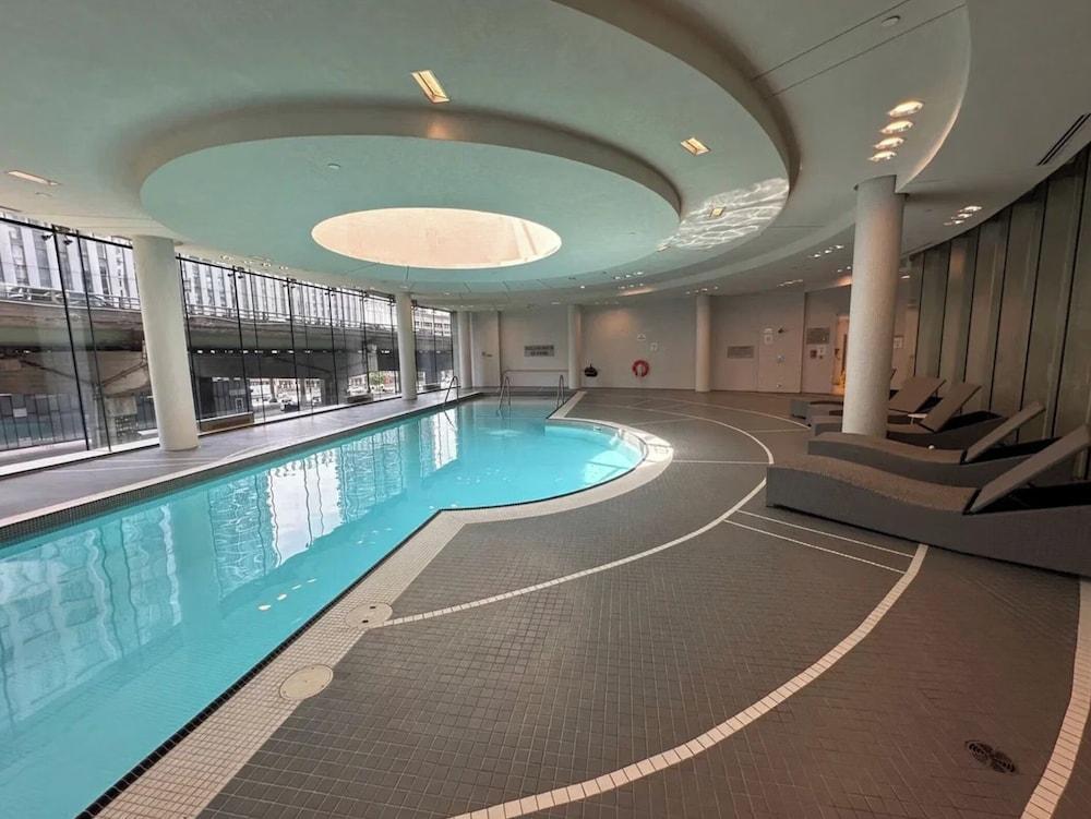 Toronto Icon Suites - CN Tower Downtown