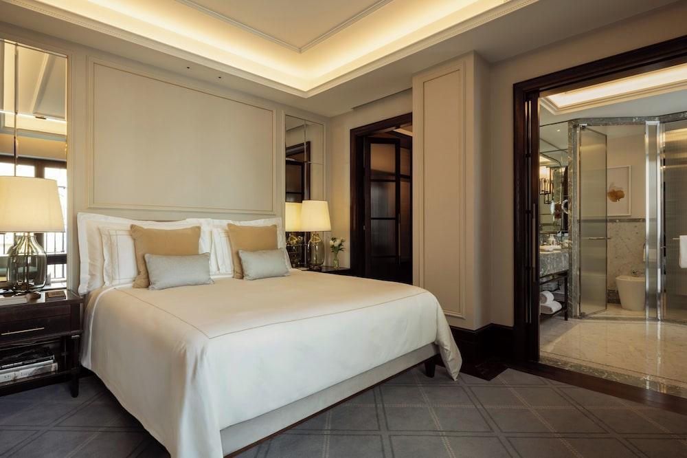 Corinthia Rome Room Type - Superior Room, 1 King Bed