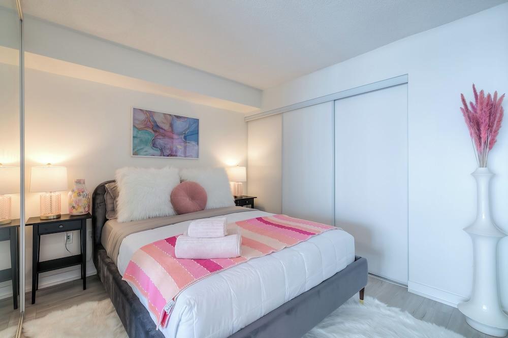 CoreVista Toronto Stay