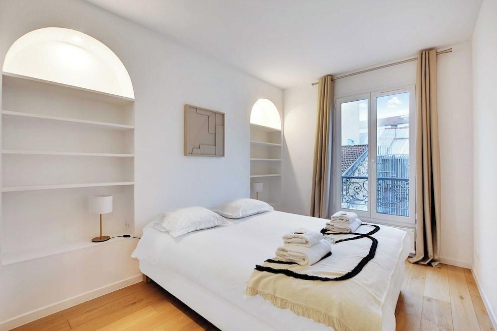 Cosy Apartment - 1br/4p - Jardin du Luxembourg - Tap to explore photos