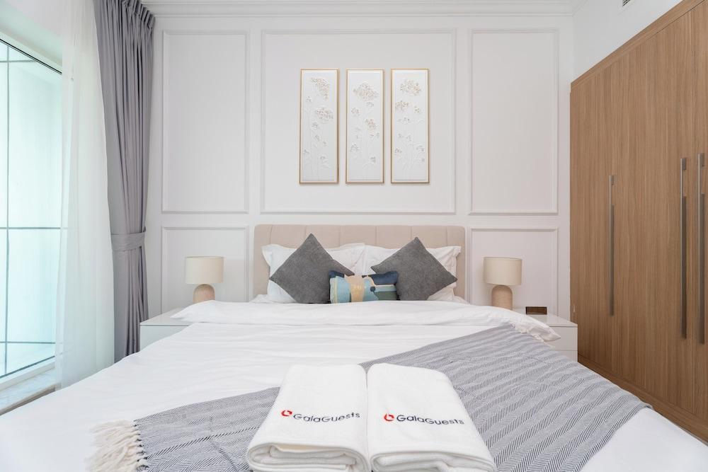 Gala Guests - Classic Opal Tower Suites Dubai Marina Room Type - Classic Apartment, 1 Bedroom, Balcony, Marina View Gala Guests - Classic Opal Tower Suites Dubai Marina Room Type - Classic Apartment, 1 Bedroom, Balcony, Marina View