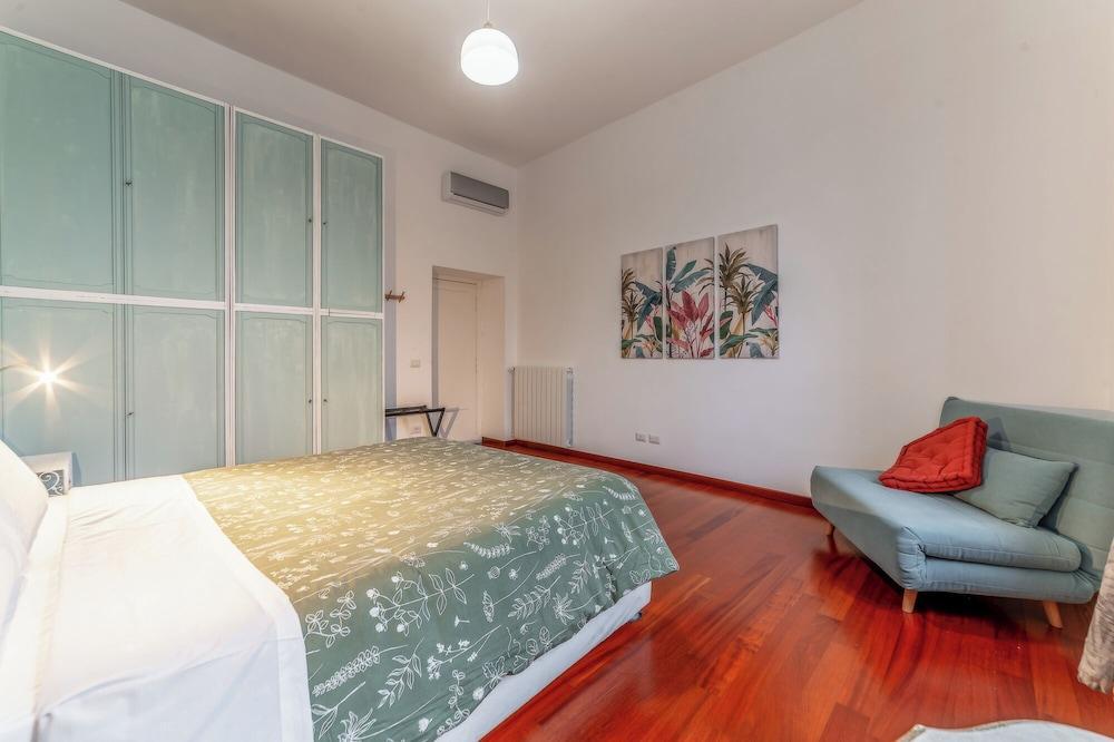 Campani Rooms - Termini Train Station Room Type - Classic Triple Room, Courtyard View